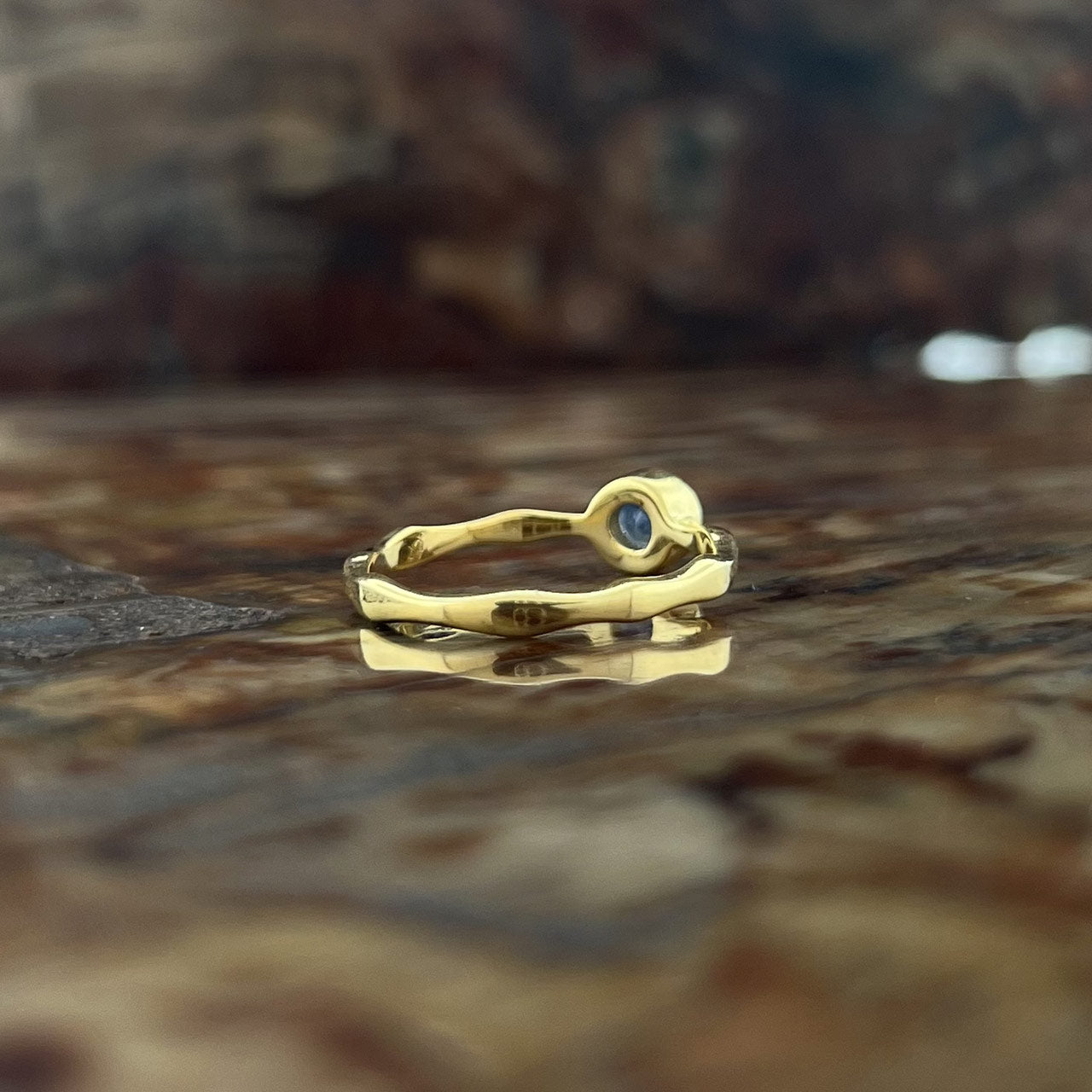 NATURAL BLUE SAPPHIRE 18K VERMEIL GOLD WAVY RING