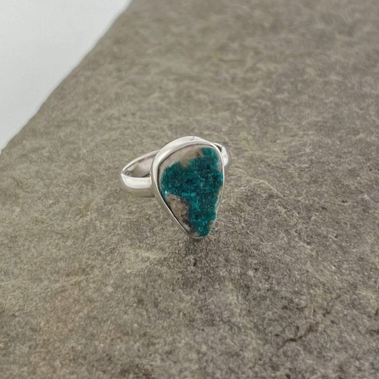 DIOPTASE CRYSTAL STERLING SILVER RING