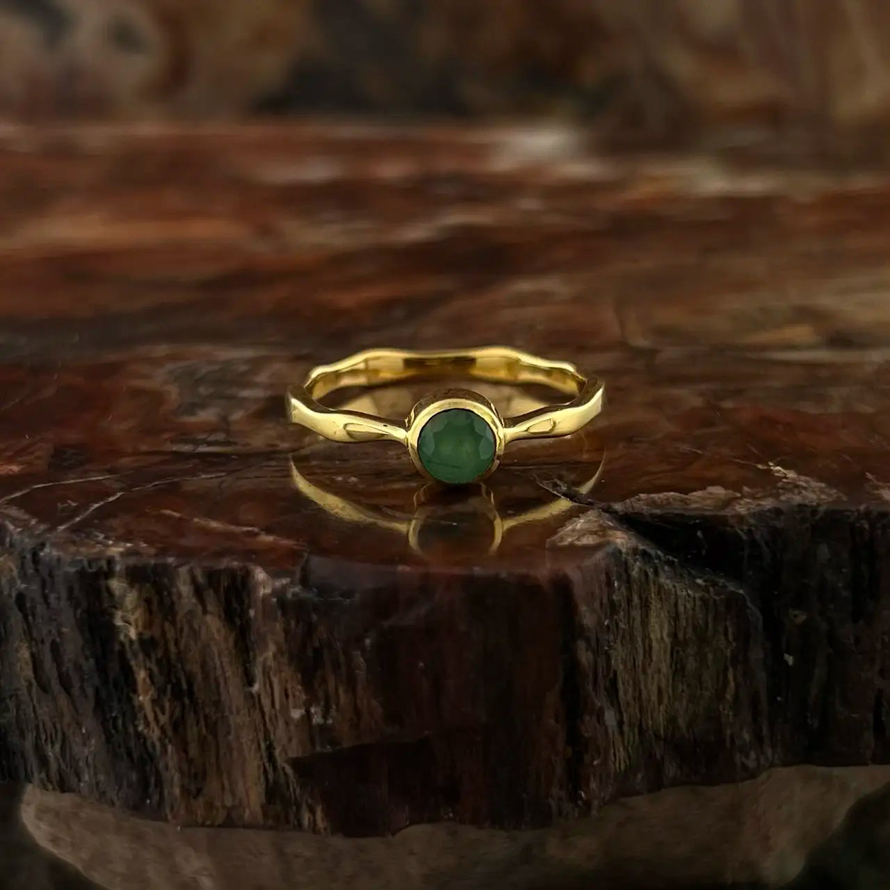 NATURAL EMERALD 18K VERMEIL GOLD WAVY RING