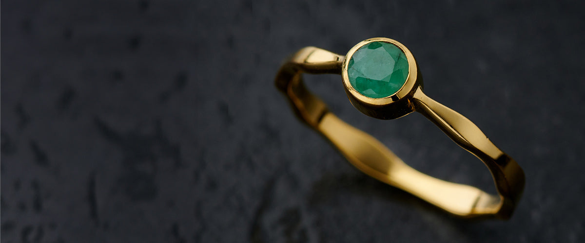 Emerald Gold Wave Ring