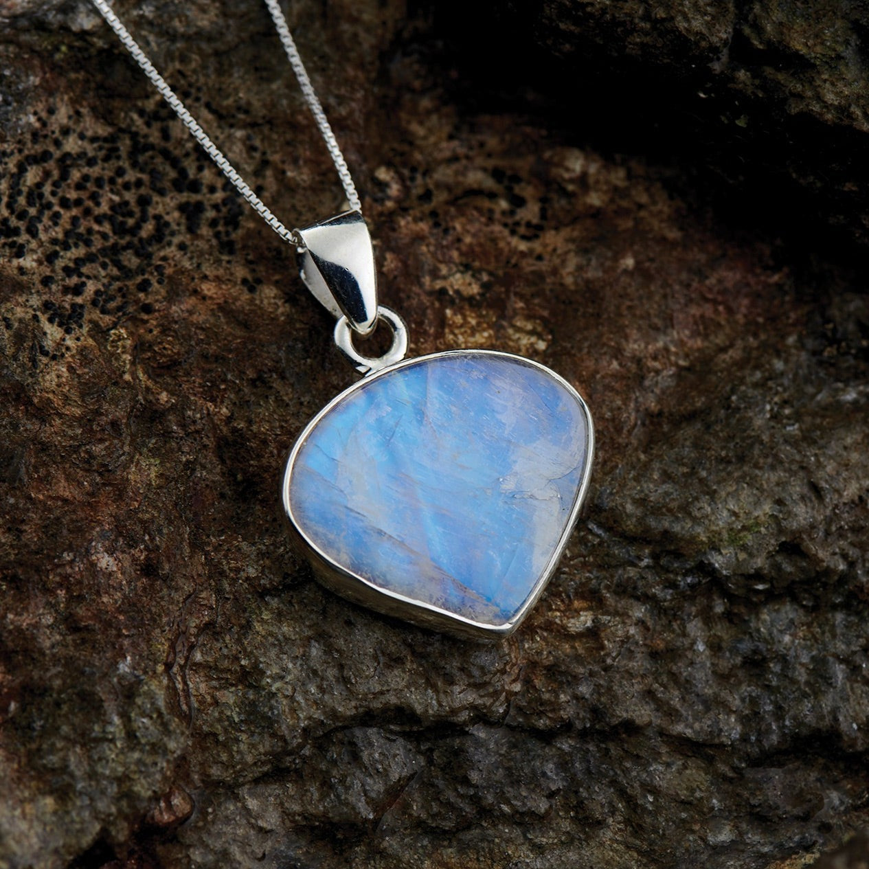 MOONSTONE STERLING SILVER PENDANT