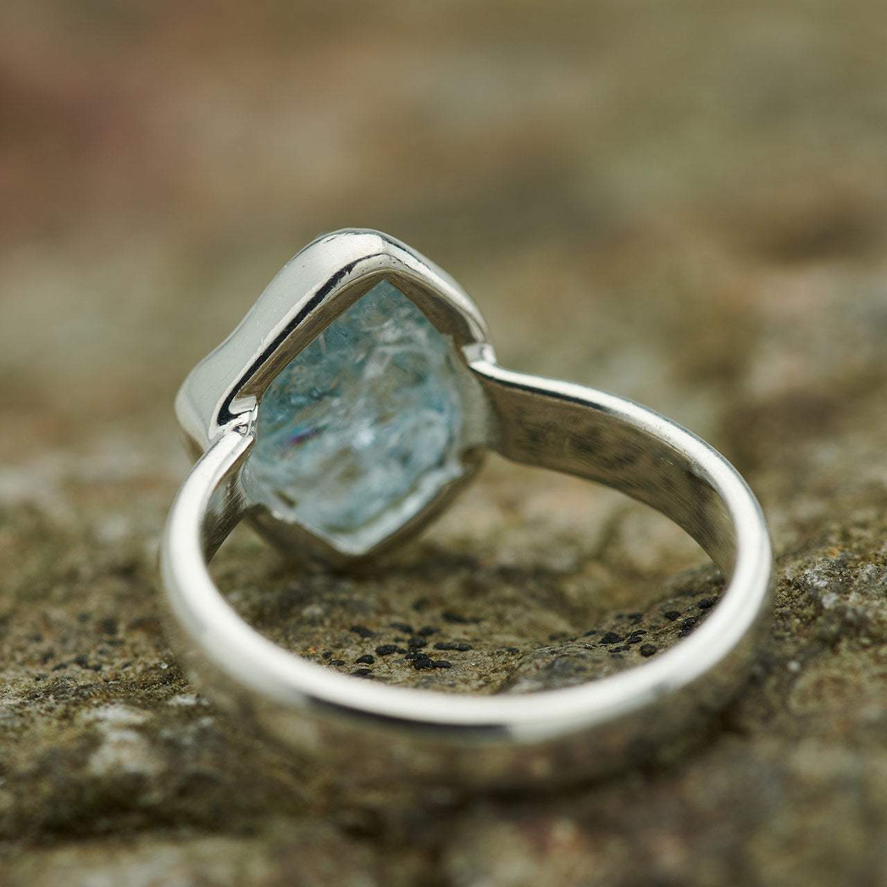 AQUAMARINE STERLING SILVER RING