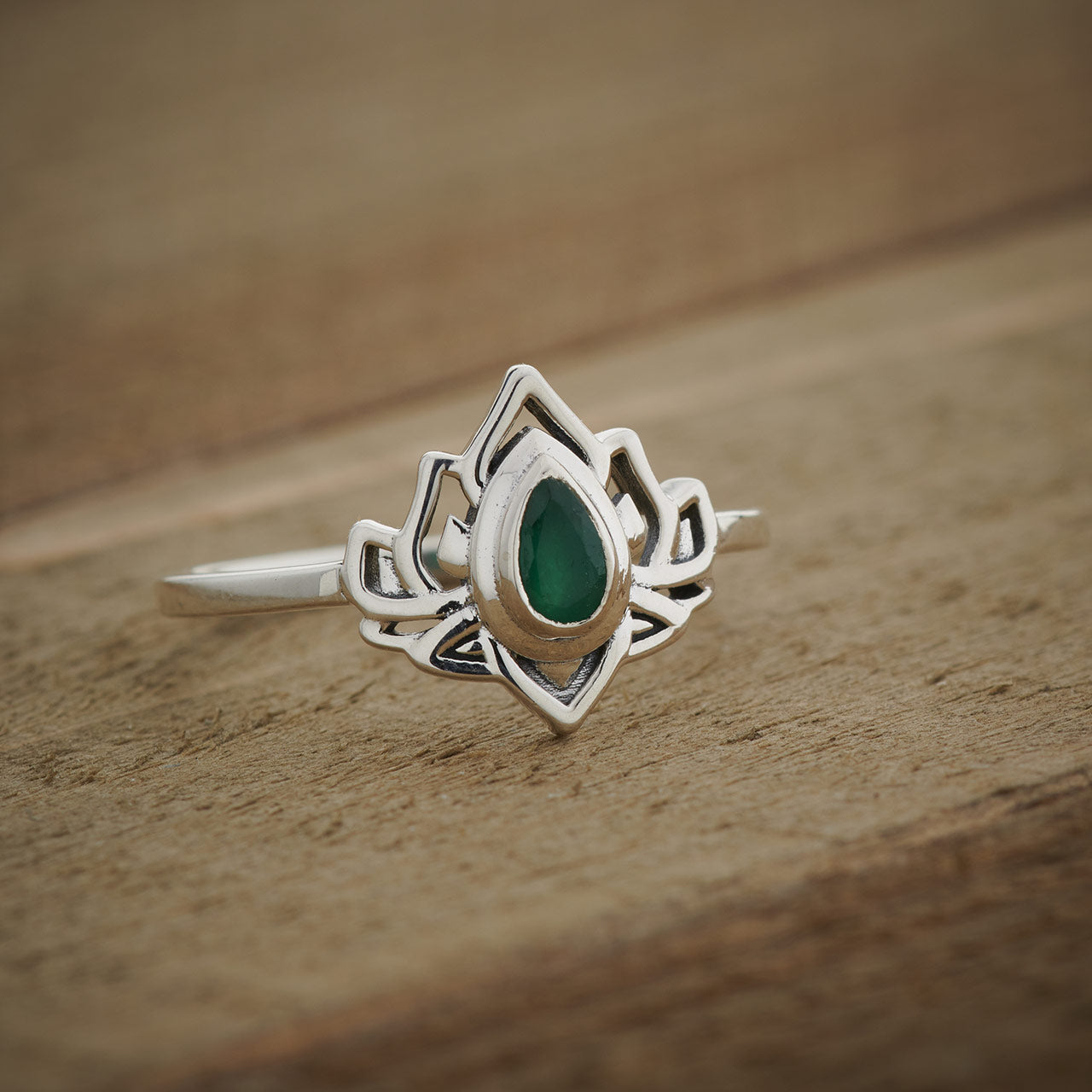 EMERALD STERLING SILVER LOTUS 3.0 RING