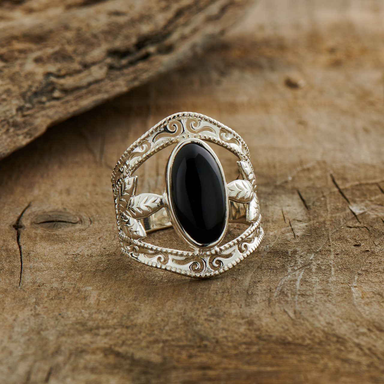 Black Onyx Sterling Silver Leaf Ring (35% OFF ONLINE ONLY)