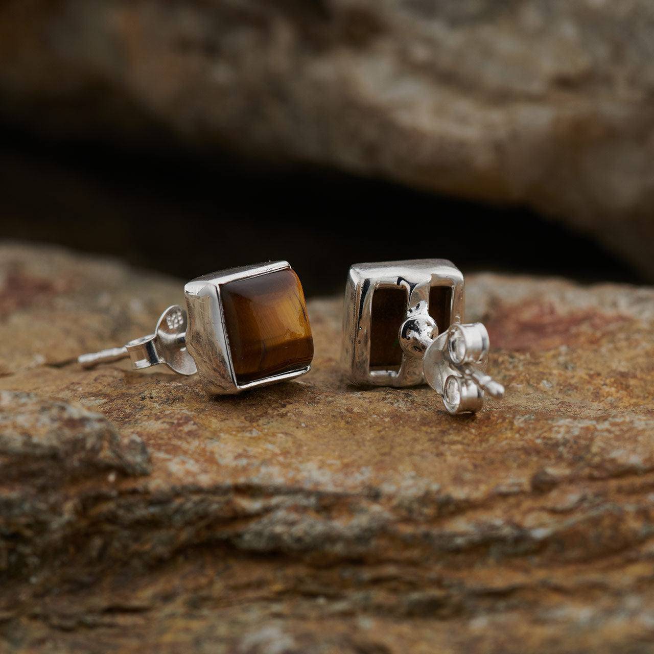 TIGER EYE STERLING SILVER STUD