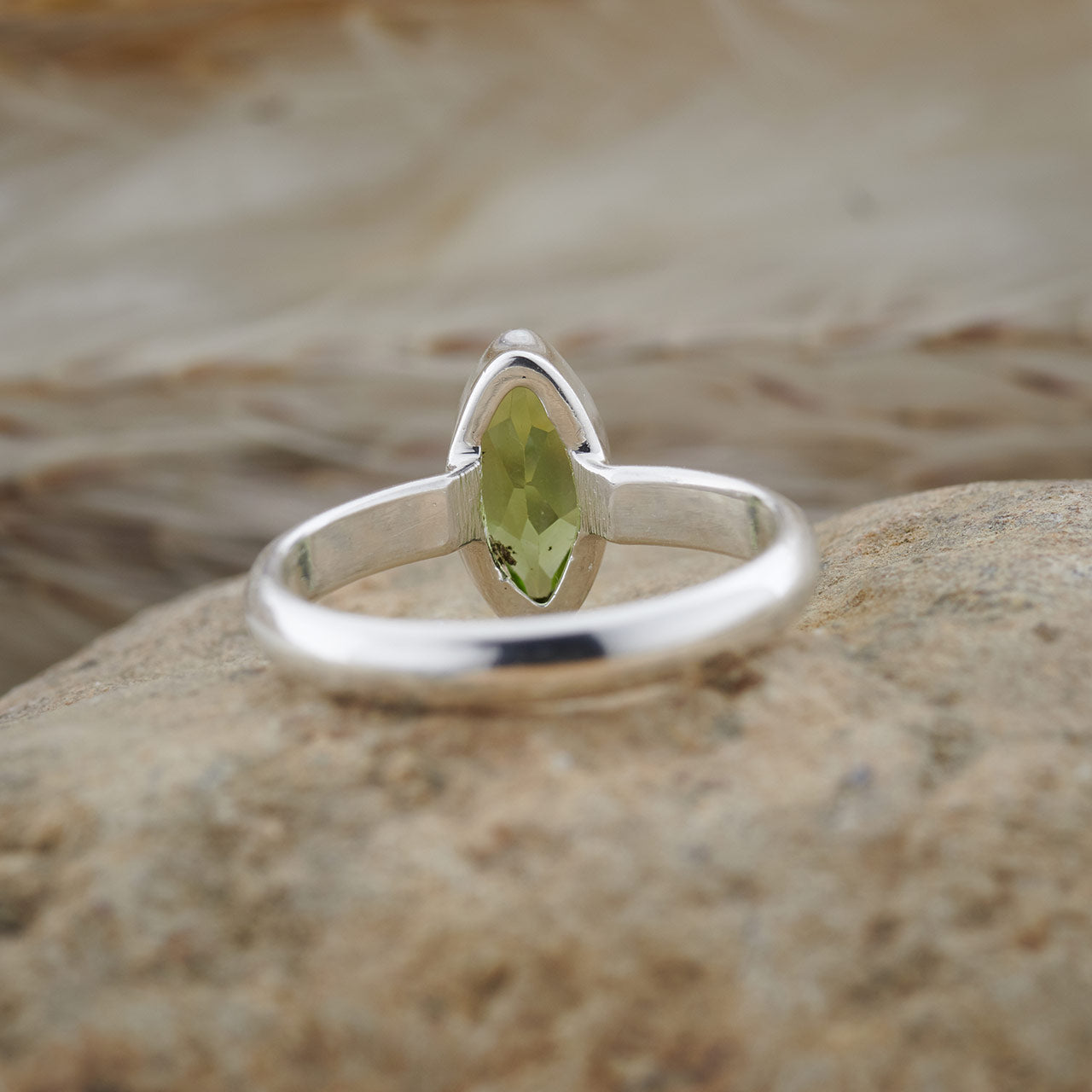 PERIDOT STERLING SILVER RING