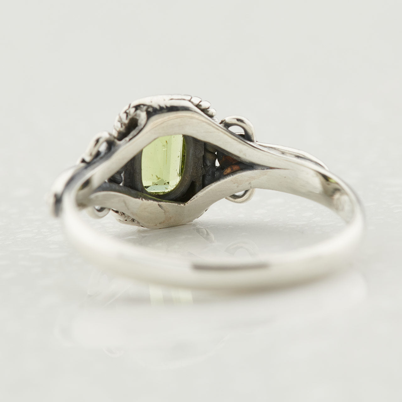 PERIDOT STERLING SILVER ORION RING