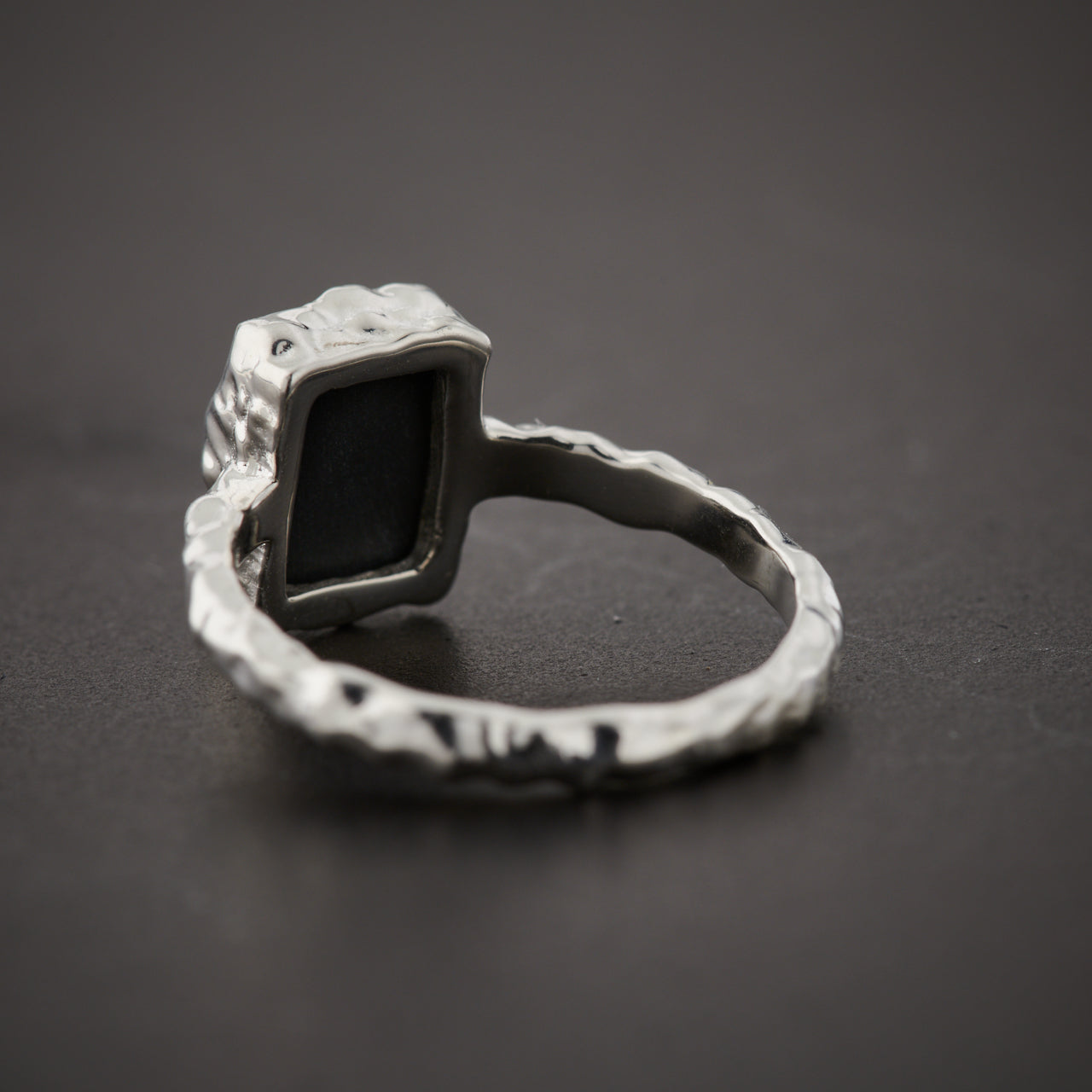 BLACK ONYX STERLING SILVER REC HAMMERED FINISH RING