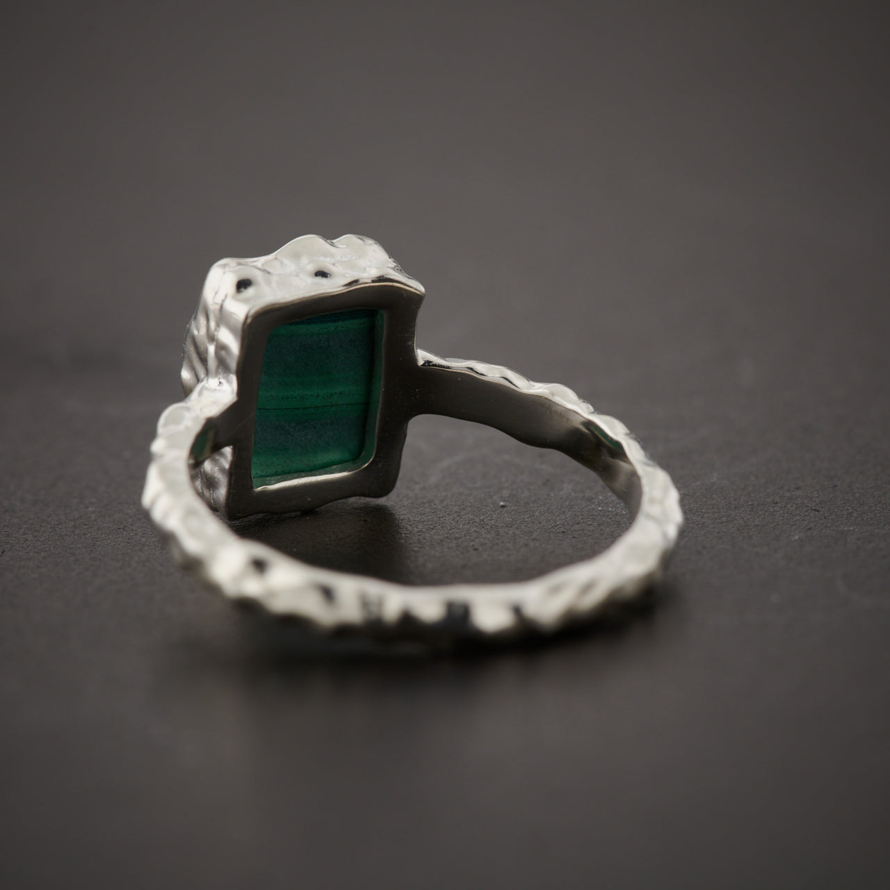 MALACHITE STERLING SILVER REC HAMMERED FINISH RING