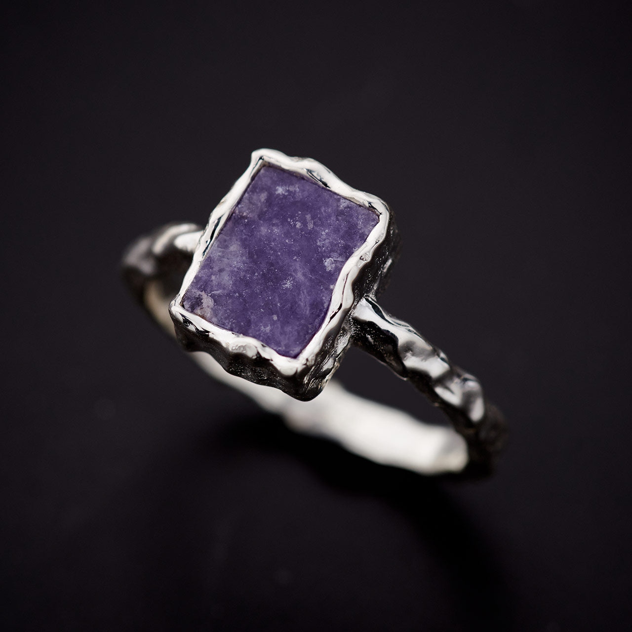 LEPIDOLITE STERLING SILVER REC HAMMERED FINISH RING