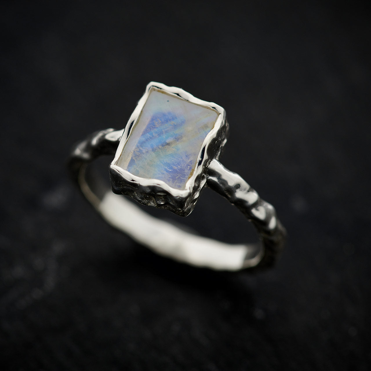 MOONSTONE STERLING SILVER REC HAMMERED FINISH RING