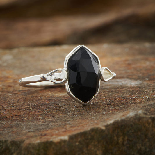 Black Onyx Double Terminated Ring (30% OFF ONLINE ONLY)