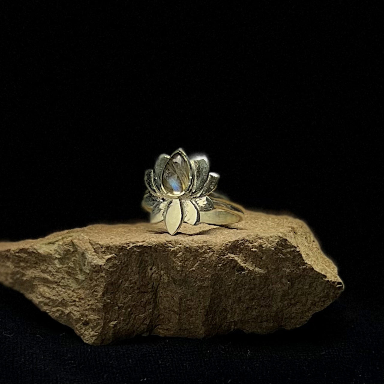 Labradorite Ring LOTUS 2 (50% Off Online Only)