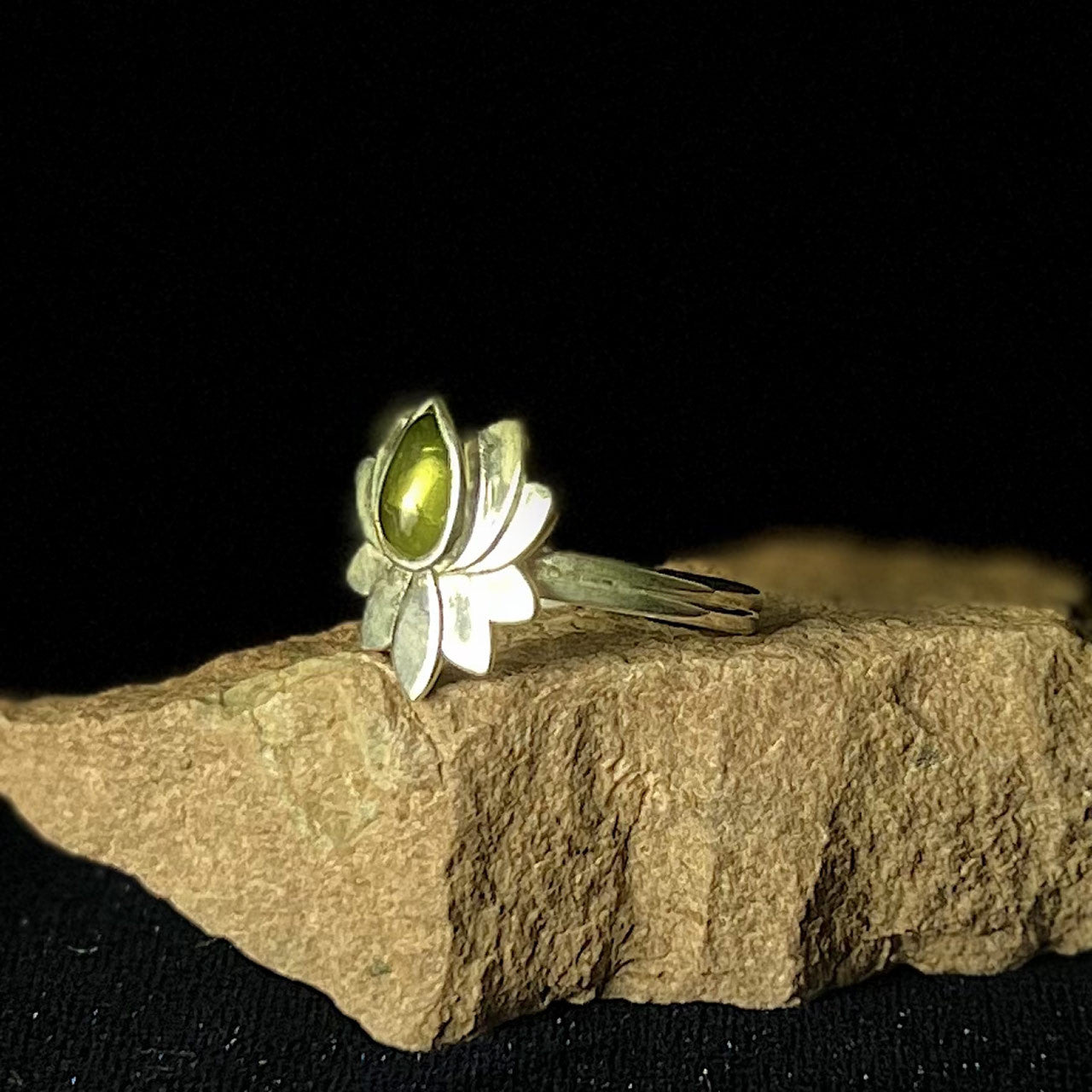 Peridot Ring LOTUS 2 (50% Off Online Only)