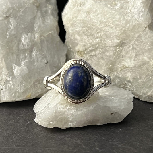 LAPIS LAZULI RING V-BAND W/KNOT (30% OFF ONLINE ONLY)