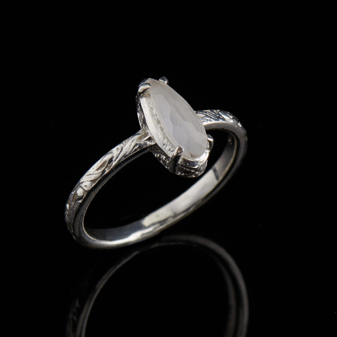 CRYSTAL QUARTZ CHECKER FILIGREE RING (50% Off Online Only)