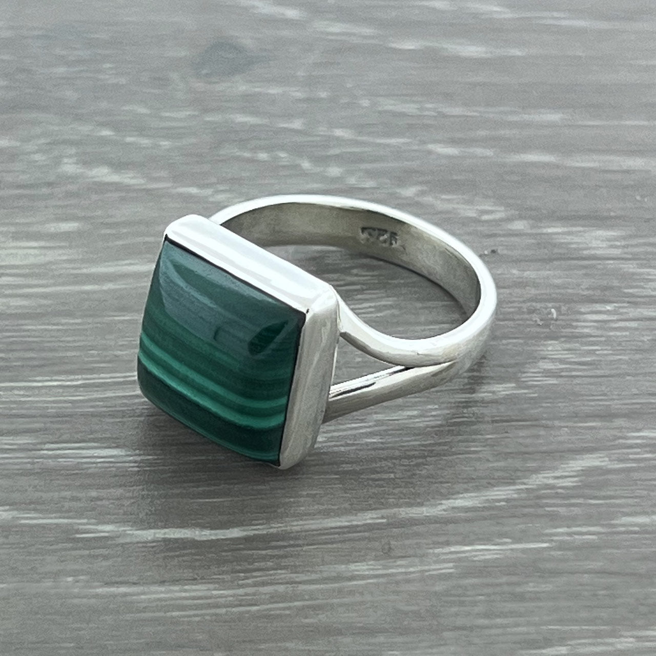 MALACHITE STERLING SILVER RING