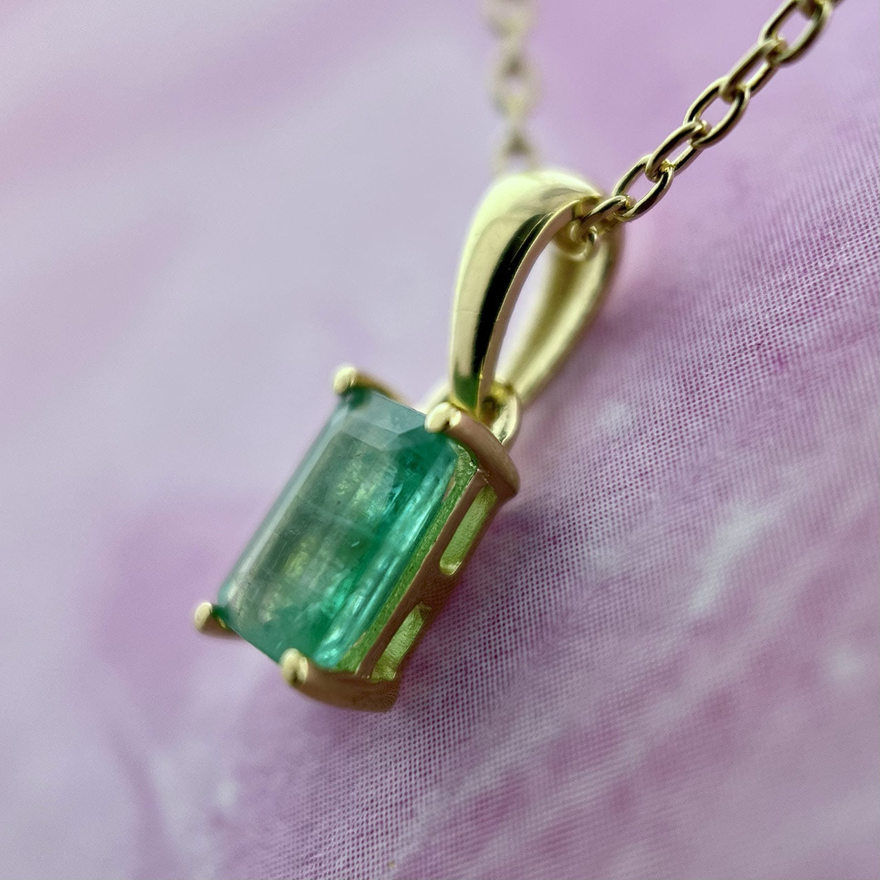 NATURAL EMERALD 18K VERMEIL YELLOW GOLD PENDANT REC