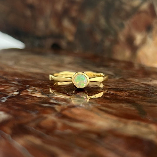 ETHIOPIAN OPAL 18K VERMEIL GOLD WAVY RING