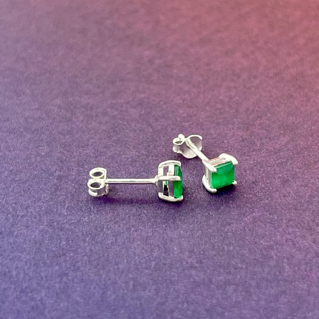 GREEN ONYX STUD