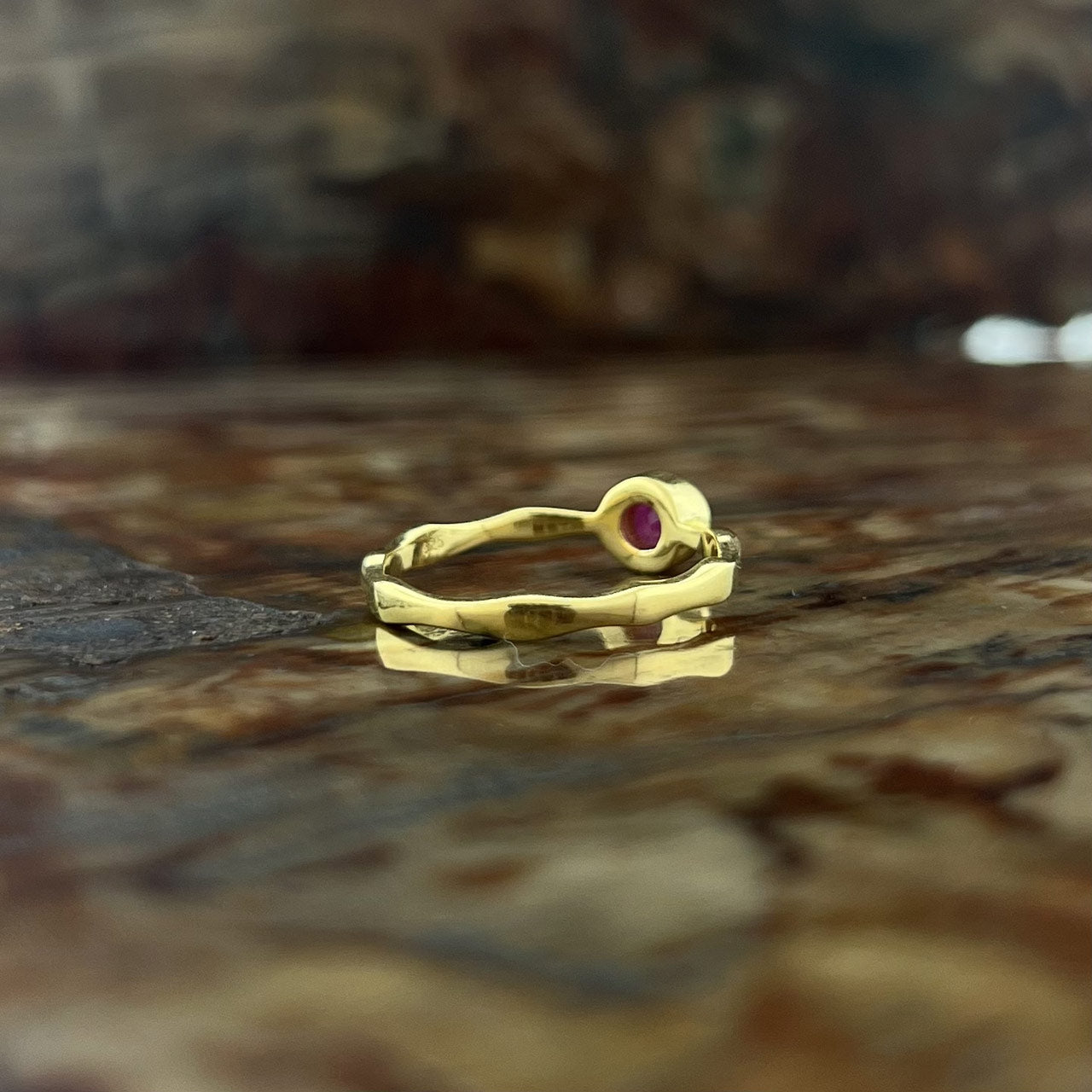 NATURAL RUBY 18K VERMEIL GOLD WAVY RING