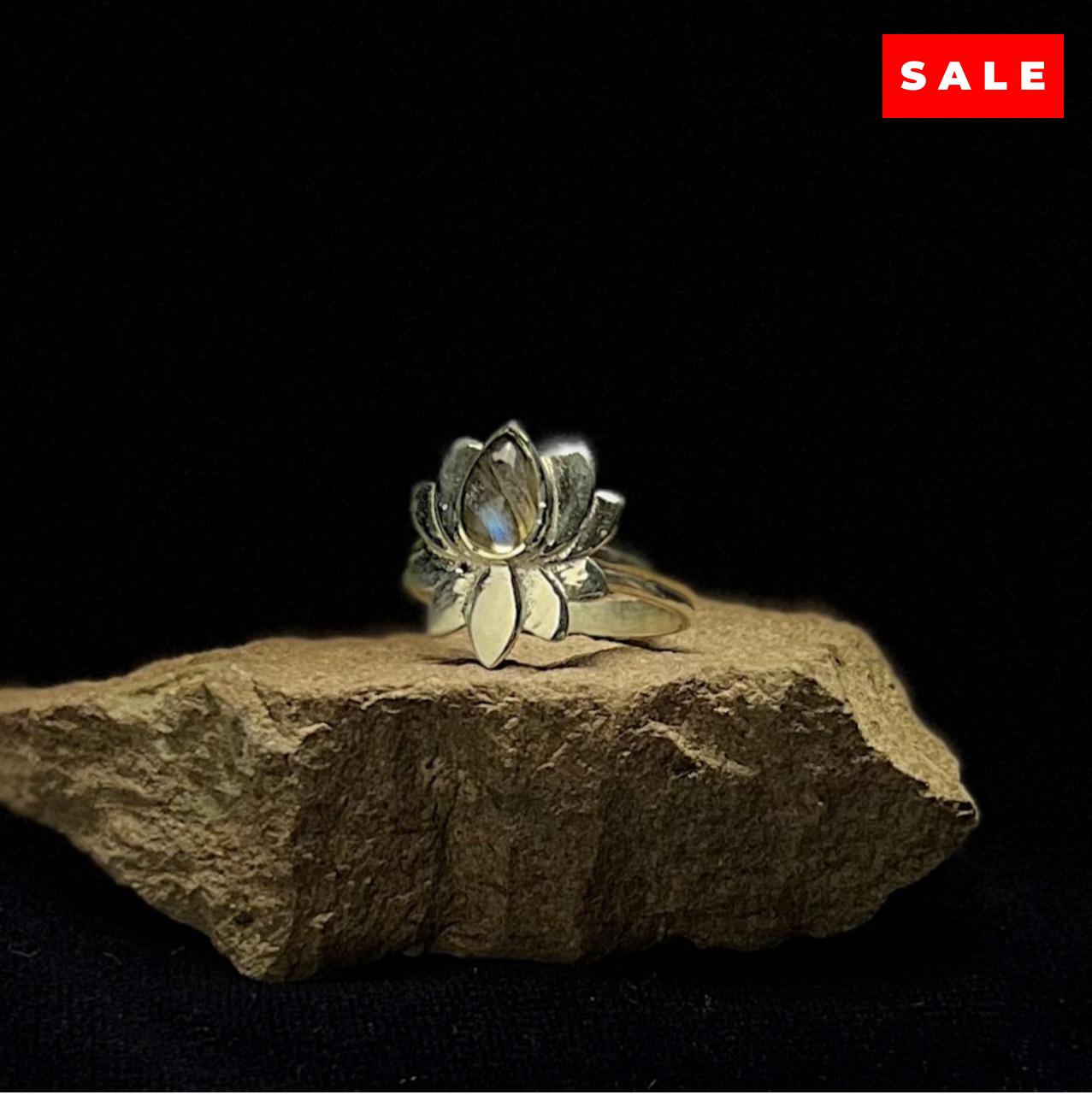 Labradorite Ring LOTUS 2 (50% Off Online Only)