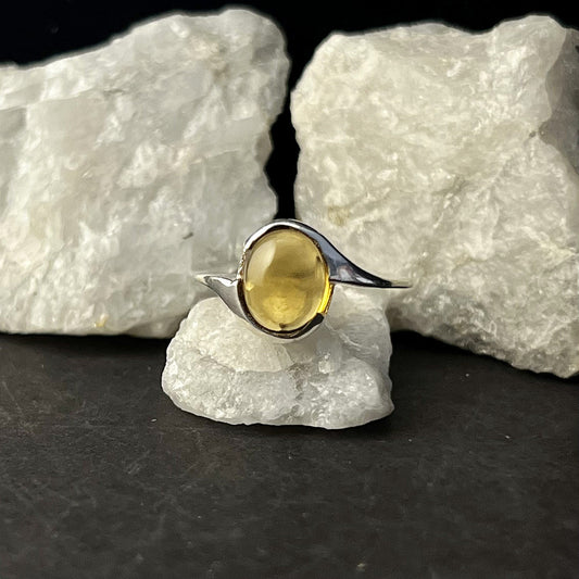 HONEY QUARTZ RING CAB TWIST (50% Off Online only)