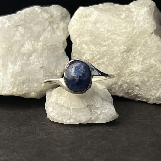 SODALITE RING CAB TWIST (50% Online only)