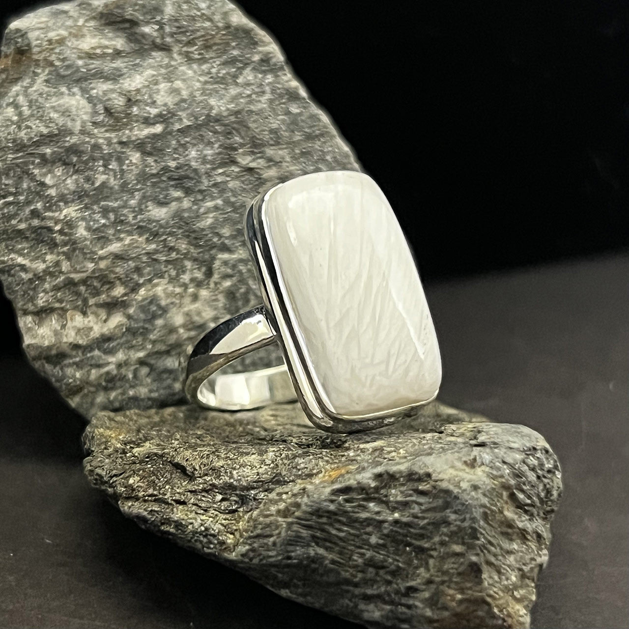 SCOLECITE RING