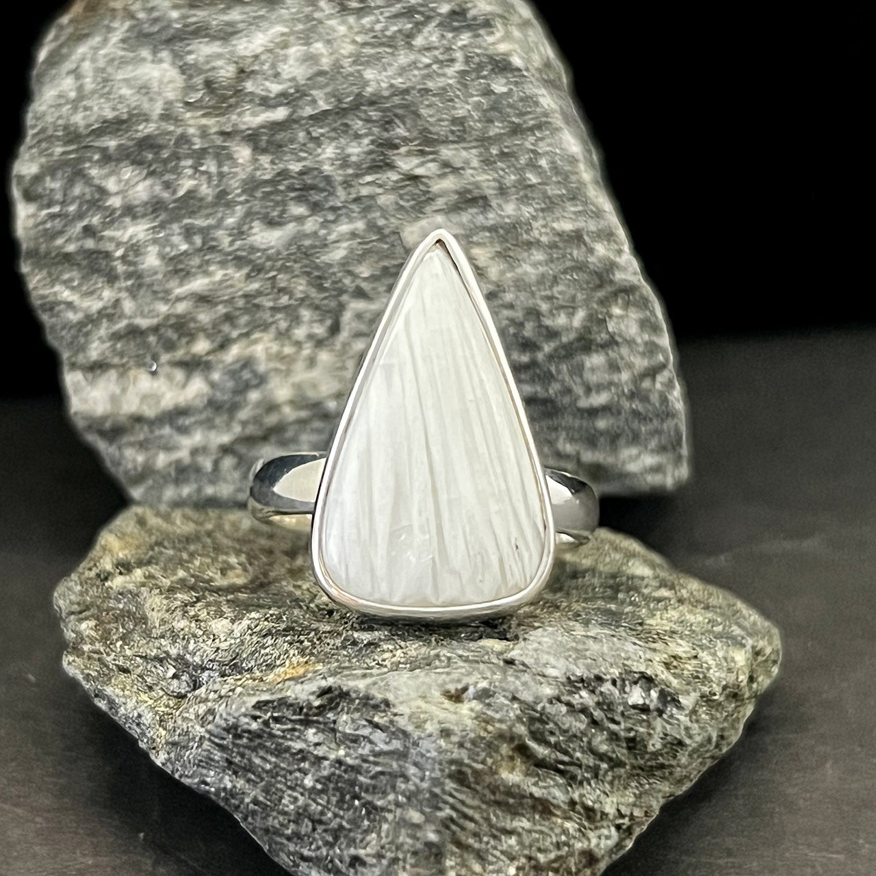 SCOLECITE RING