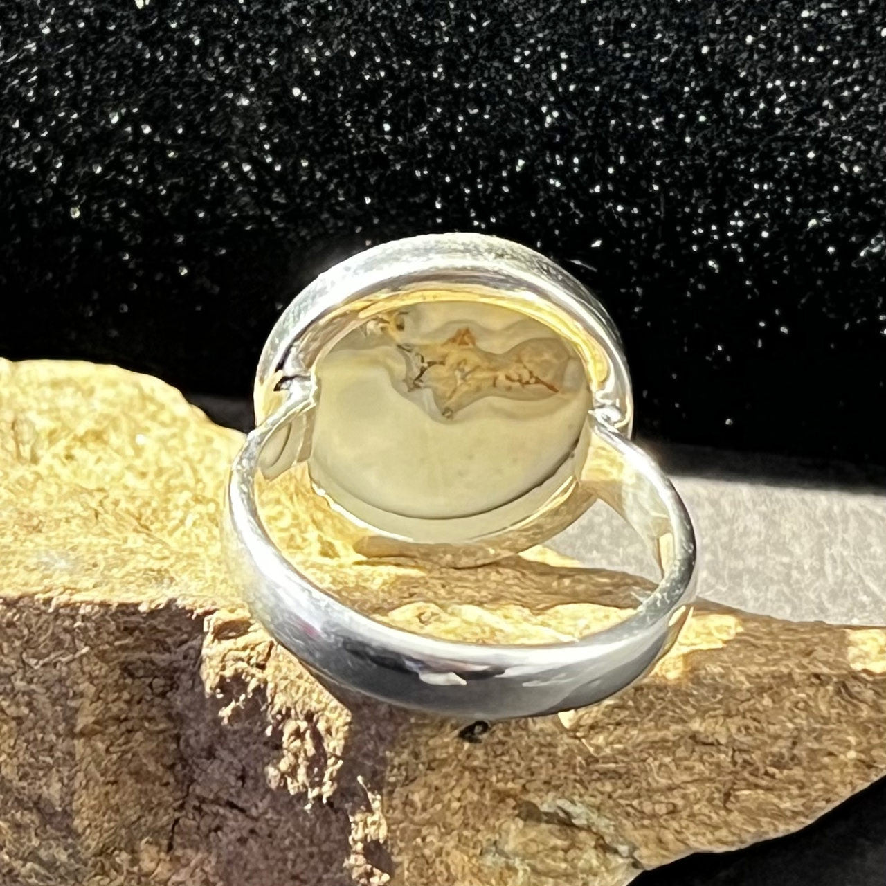 WHITE MALINGO JASPER RING