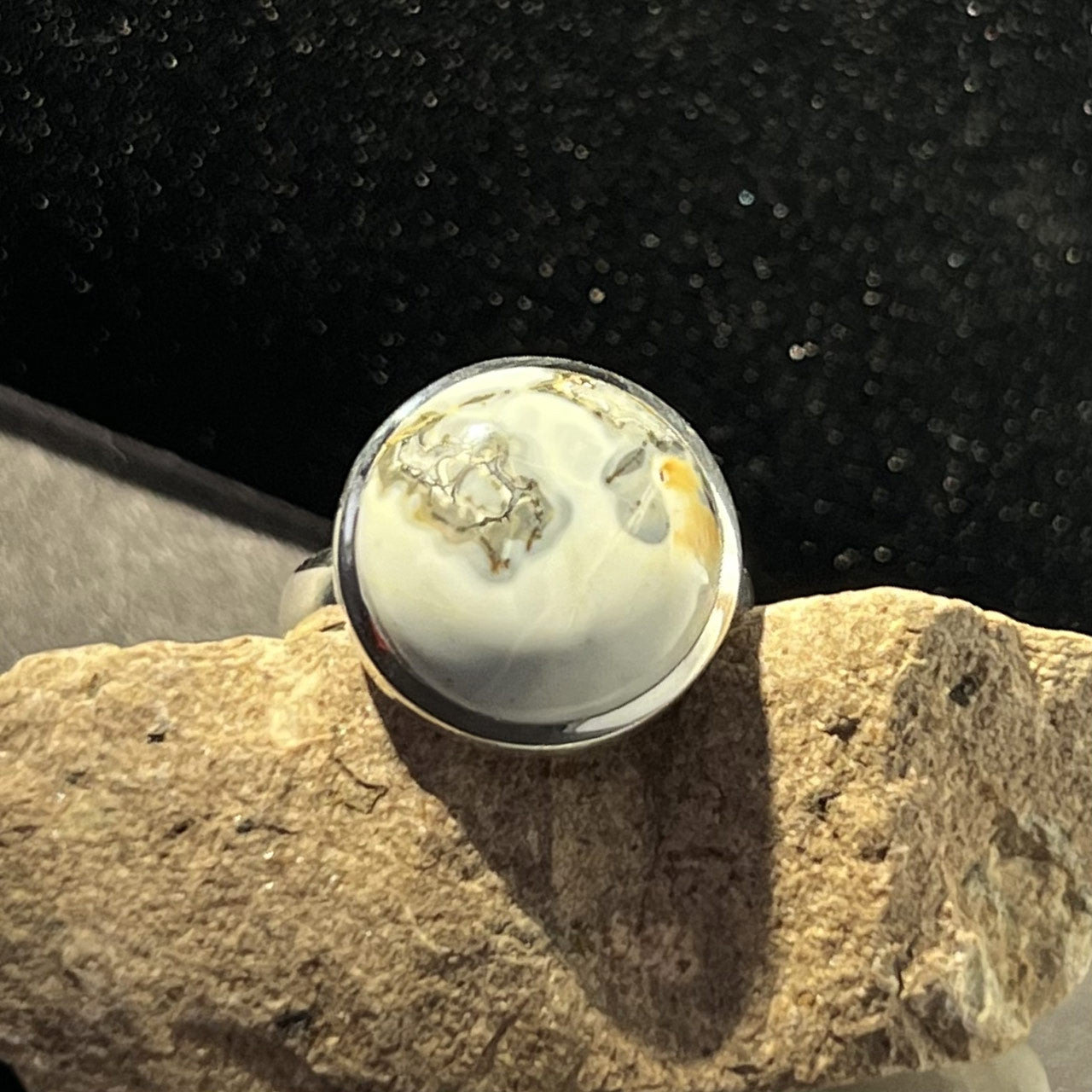 WHITE MALINGO JASPER RING