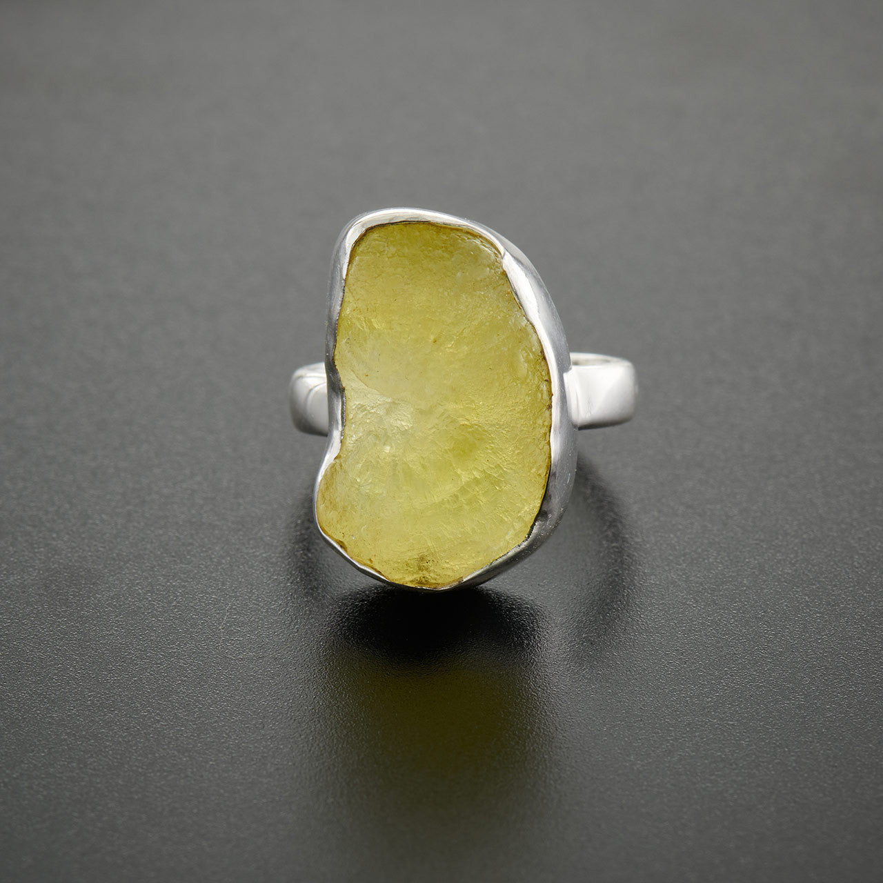 Brucite Statement Ring