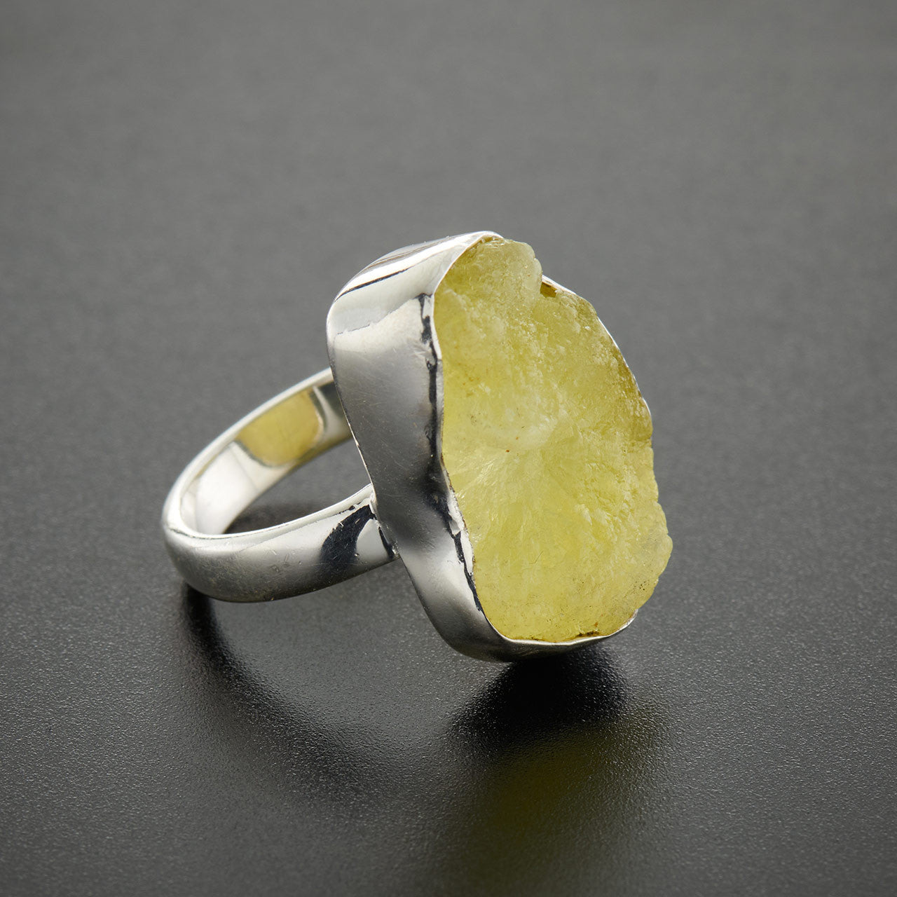 Brucite Statement Ring