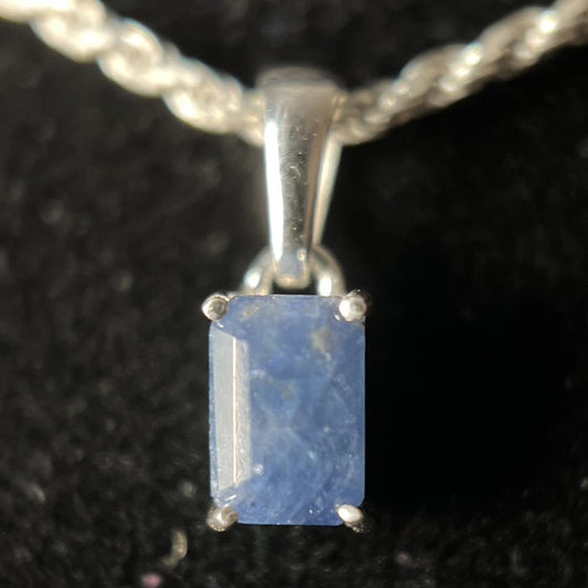 NATURAL BLUE SAPPHIRE STERLING SILVER REC 6X4 PENDANT