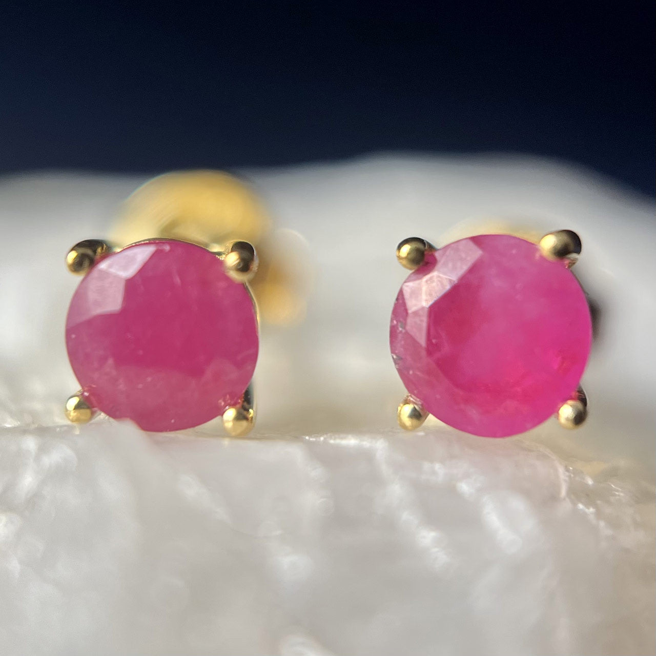 NATURAL RUBY VERMEIL YELLOW 18K CIRCLE 4X4 EARRINGS