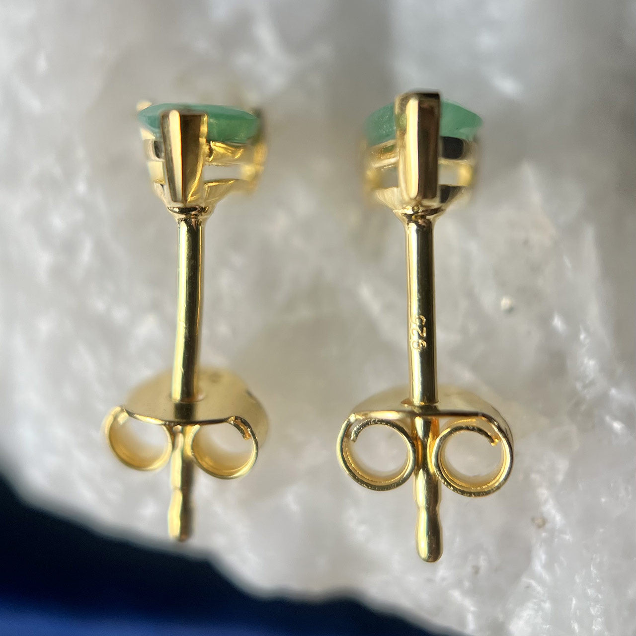 NATURAL EMERALD VERMEIL YELLOW 18K TEARDROP 6X4 EARRINGS