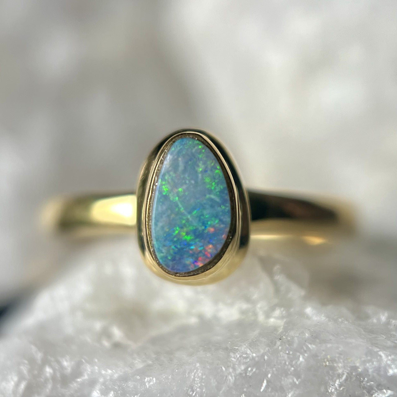 AUSTRALIAN OPAL 18K VERMEIL GOLD RING