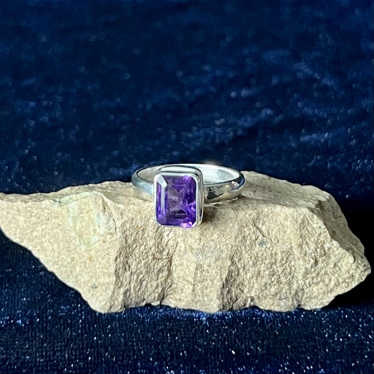 AMETHYST RING STERLING SILVER