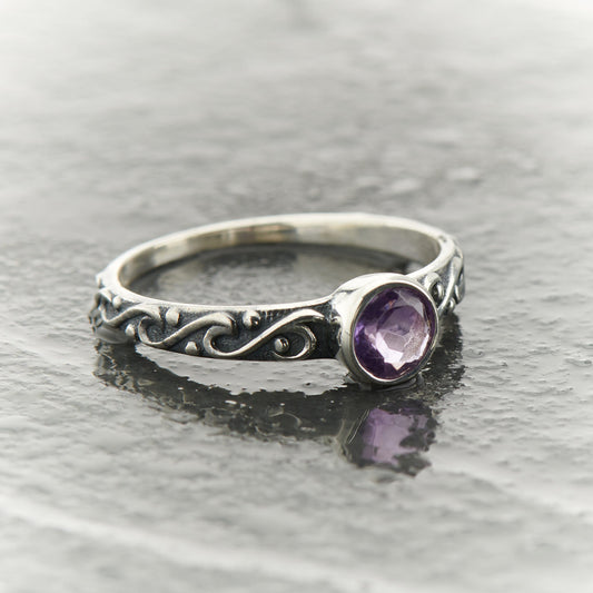 AMETHYST STACKABLE CELTIC RING