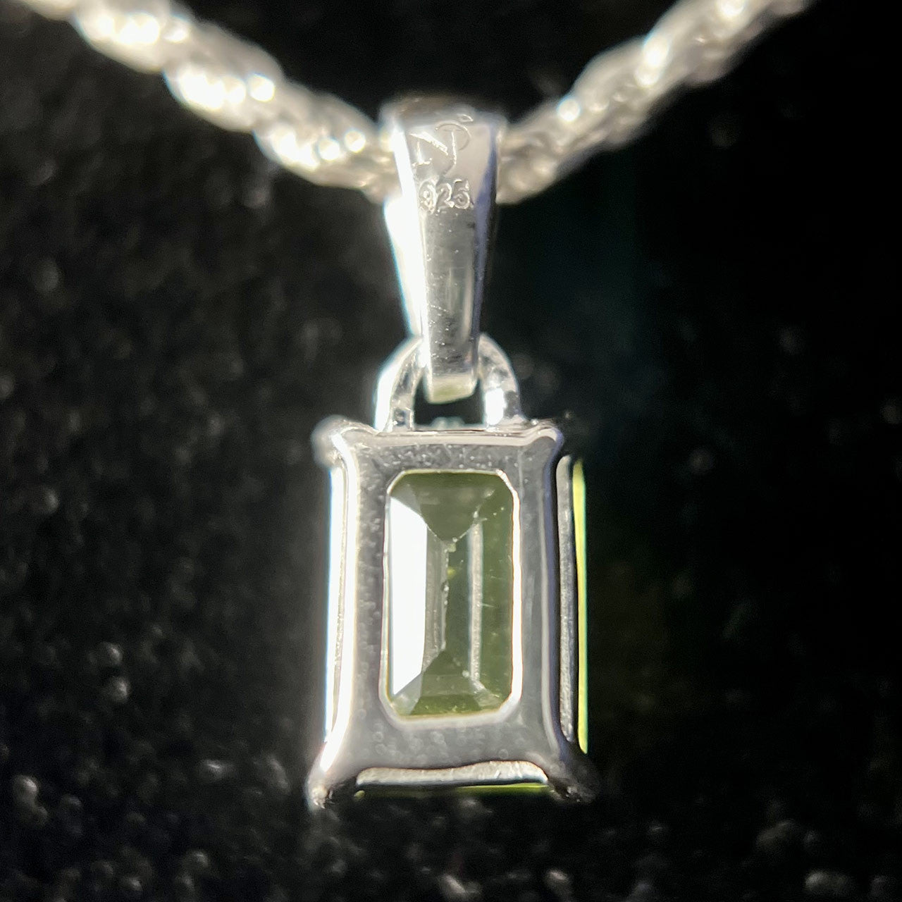 PERIDOT STERLING SILVER 5X7 RECTANGLE PENDANT