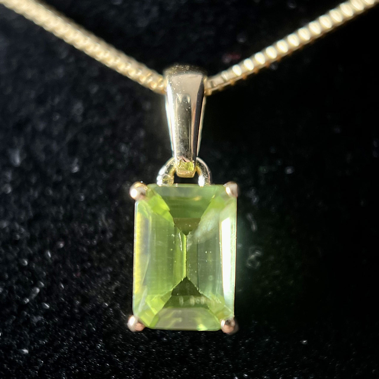 PERIDOT 18K VERMEIL GOLD 5X7 RECTANGLE PENDANT