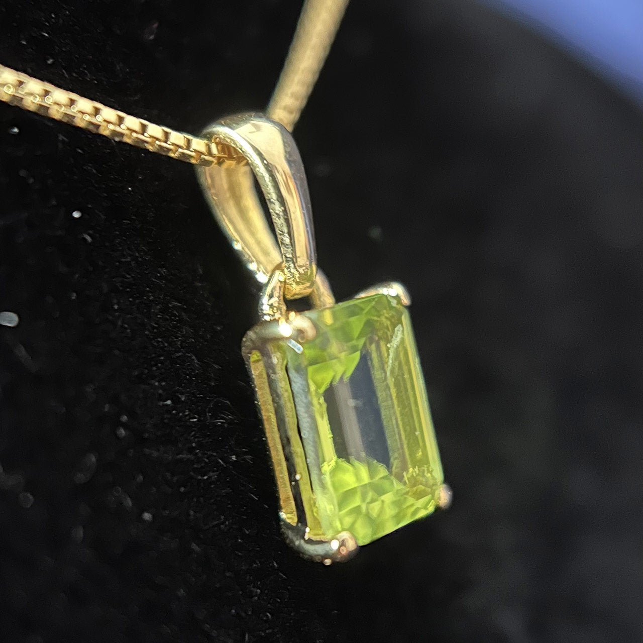 PERIDOT 18K VERMEIL GOLD 5X7 RECTANGLE PENDANT