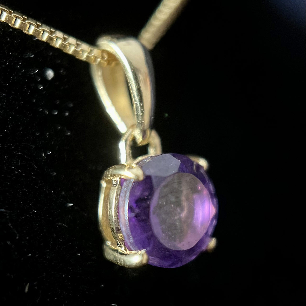 AMETHYST 18K VERMEIL GOLD 6X6 CIRCLE PENDANT