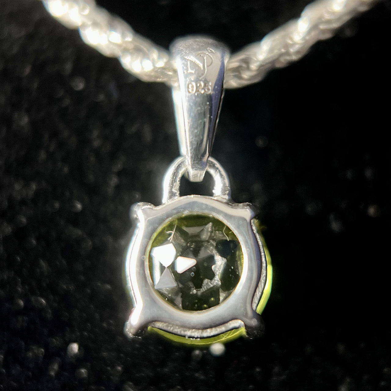 PERIDOT STERLING SILVER 6X6 CIRCLE PENDANT