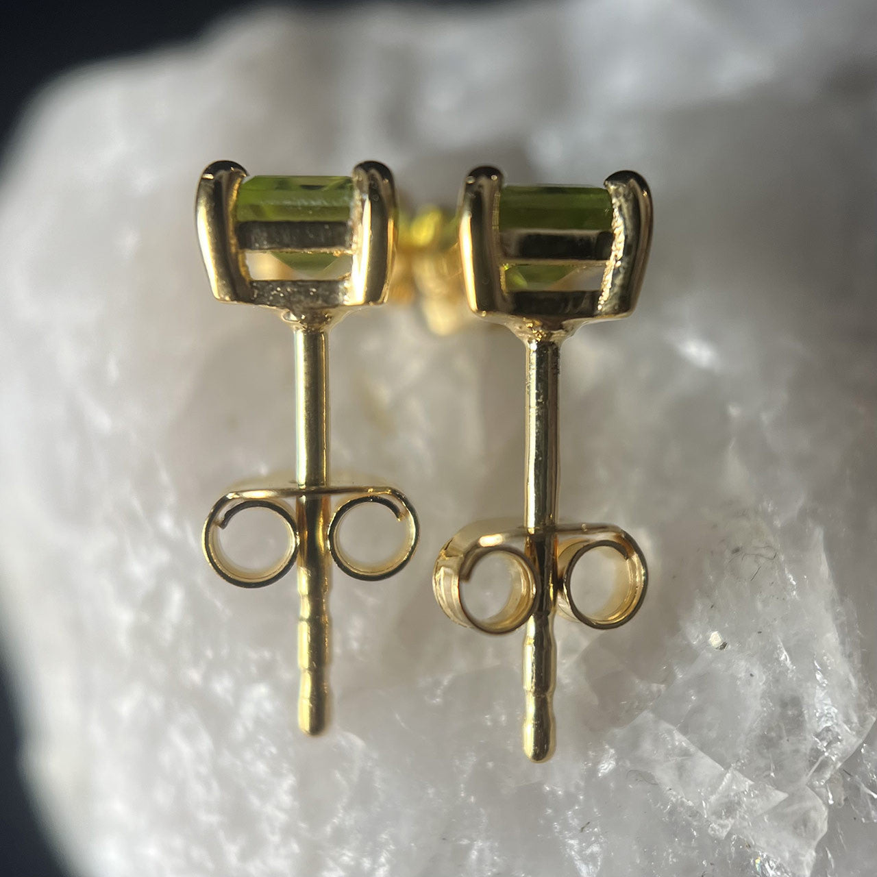 PERIDOT 18K VERMEIL GOLD STUD EARRINGS 4X6 RECTANGLE