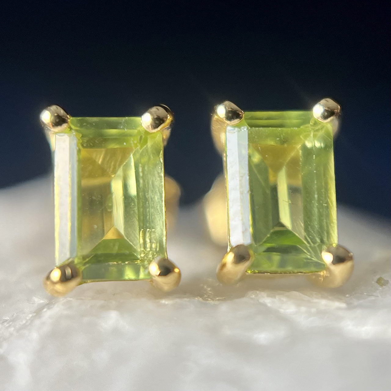 PERIDOT 18K VERMEIL GOLD STUD EARRINGS 4X6 RECTANGLE