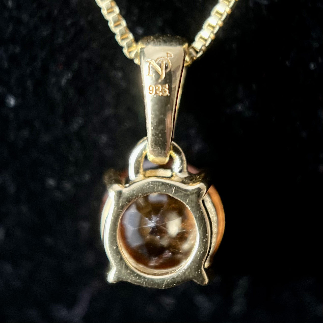 HESSONITE GARNET 18K VERMEIL GOLD 6X6 CIRCLE PENDANT