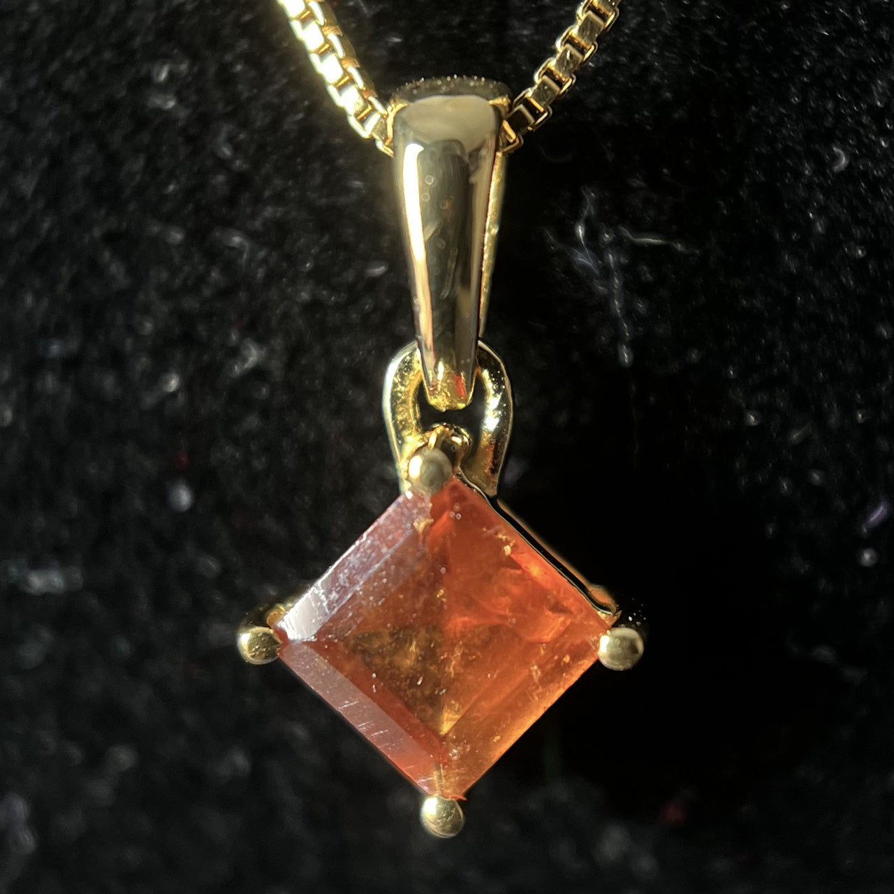 HESSONITE GARNET 18K VERMEIL GOLD 5X5 SQ PENDANT