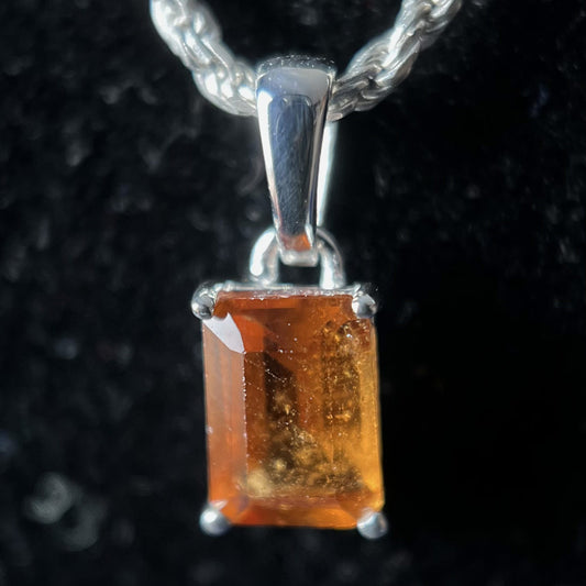 HESSONITE GARNET STERLING SILVER 5X7 REC PENDANT